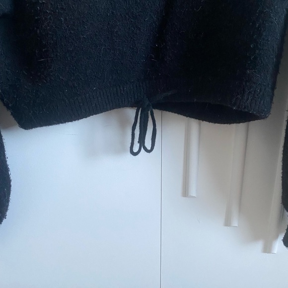 Collared V-Neck Black Sweater - Picture 3 of 5